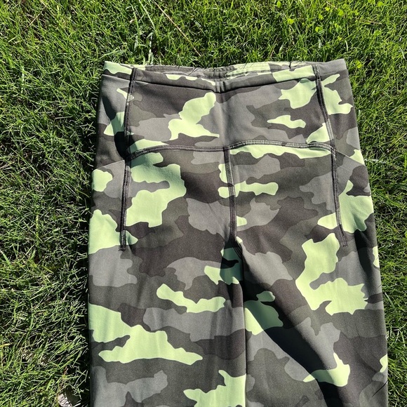 Lululemon Swift Speed High-Rise Tight 28" - Picture 10 of 11